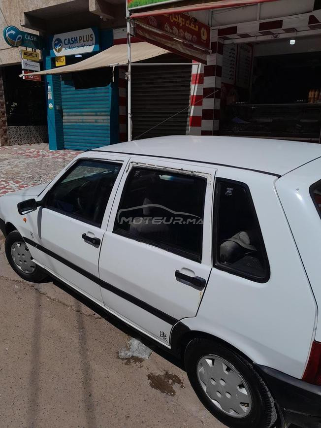 سيارة لبيع 
