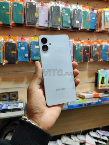 سامسونج جالاكسي A06 I 64 جيجا بايت ذاكرة داخلية I 4 جيجا بايت رام