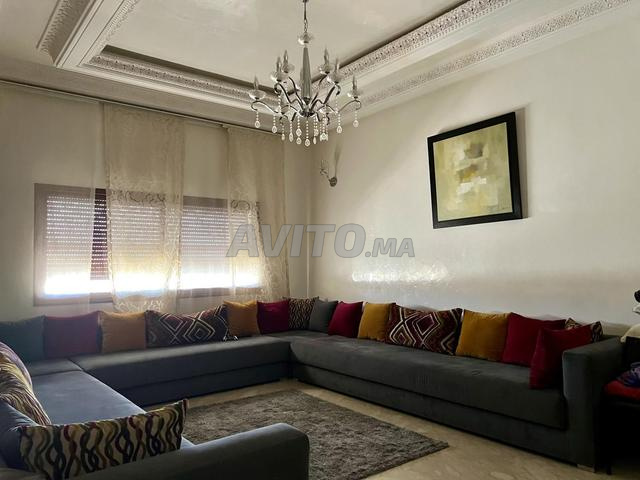 فيلا فاخرة مع مسبح للبيع - 2