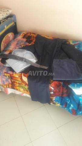 Costume neuf à bon prix, couleur bleue - 2