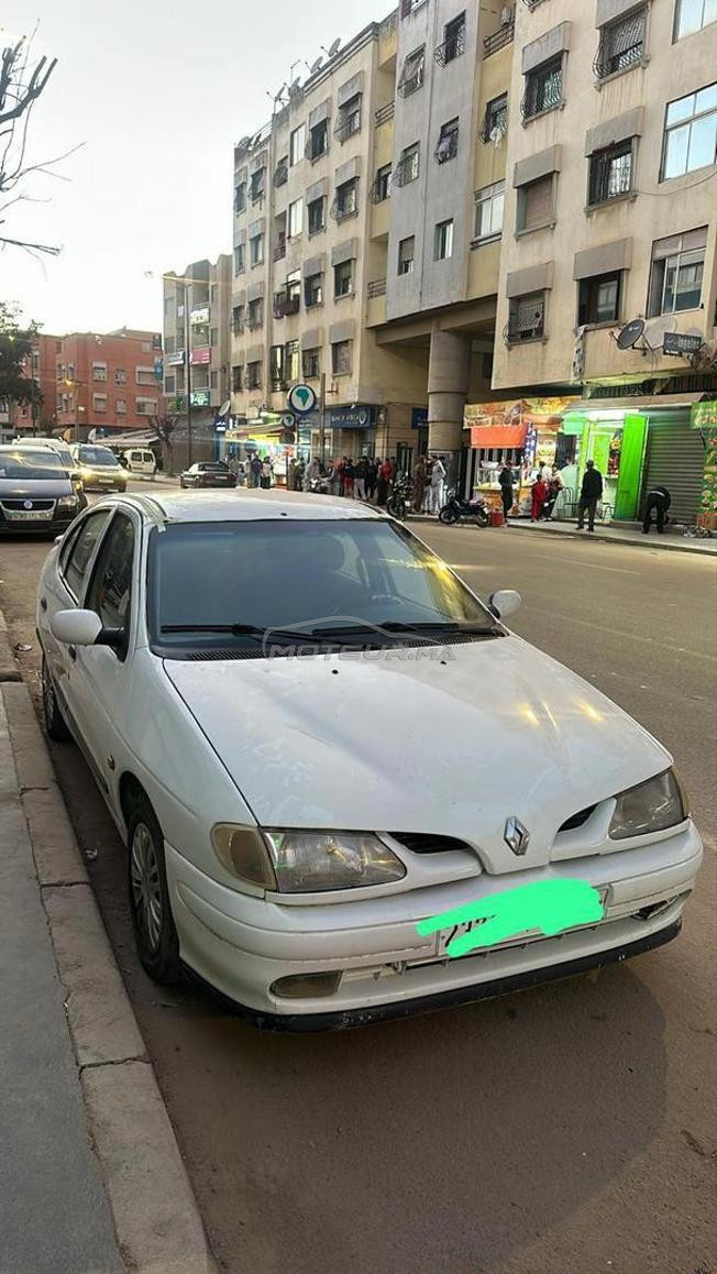 je mets en vente voiture Renault Megane