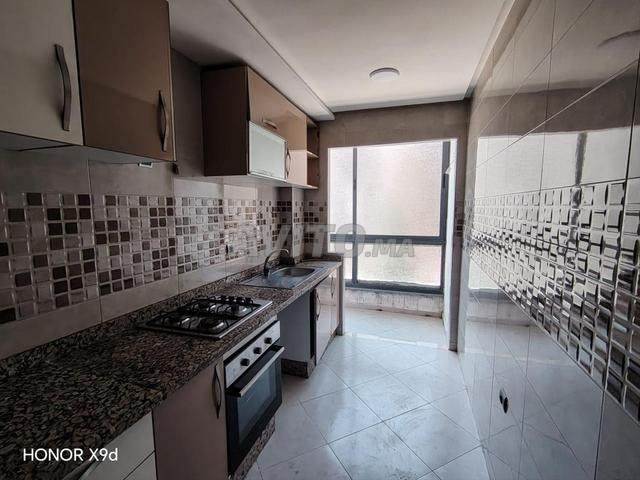 JOLI APPART SUR LE BD ANASSI ASC PARKING 3600 DH