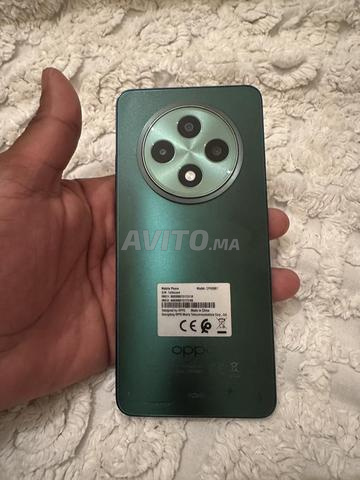 Oppo Reno 12F - 2