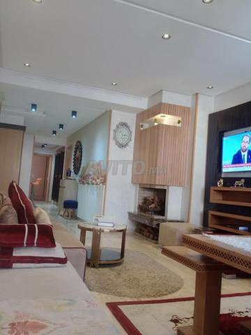 شقة فاخرة مفروشة للبيع بالدار البيضاء