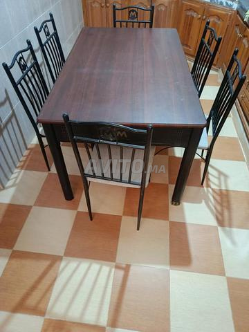 Table de salle à manger - 2