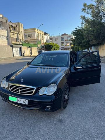 Mercedes-Benz 200 Diesel Manuelle 2007 à Tanger - 2