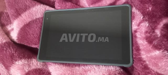 Tablette-téléphone presque neuf prix incroyable - 2