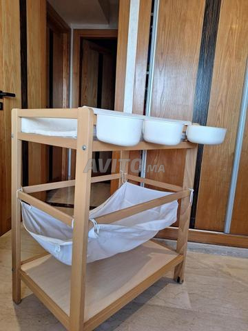 طاولة تغيير الحفاضات مع مرتبتها - 2