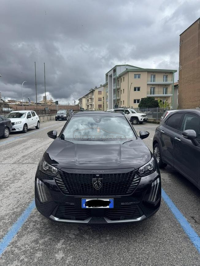 Peugeot 2008 Essence Manuelle 2025 à Casablanca