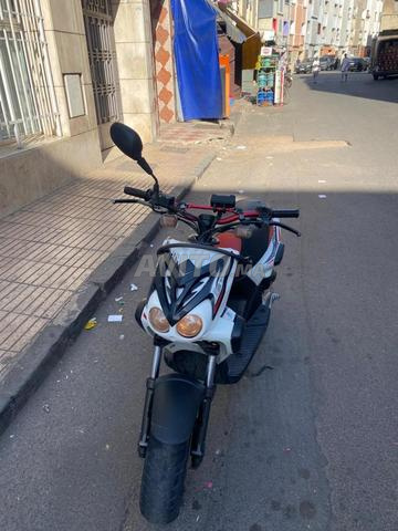 سلايدر stunt yamaha mbk - 2