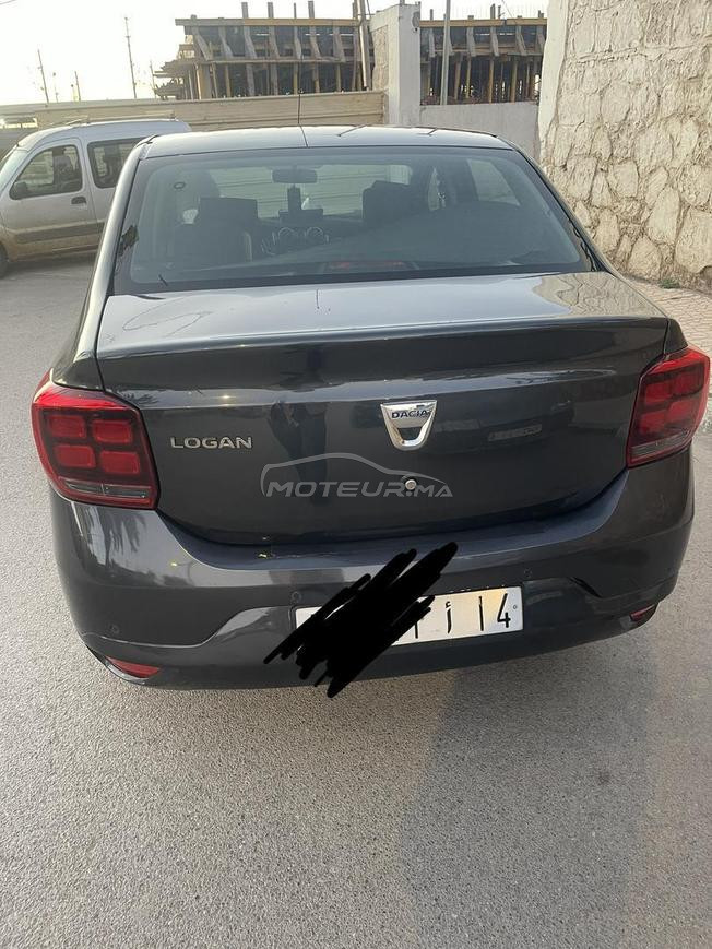 je mets en vente ma voiture vec excellente etat 