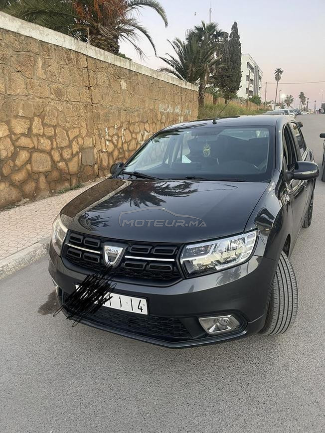 je mets en vente ma voiture vec excellente etat 