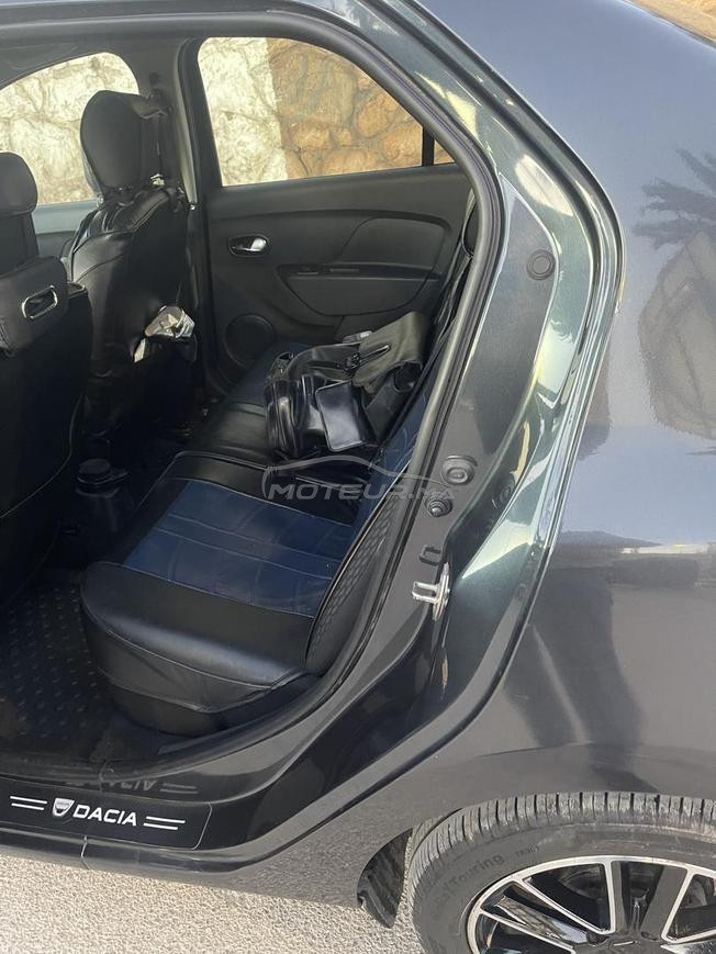je mets en vente ma voiture vec excellente etat 