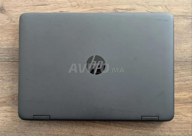 hp i7 6ème Ram 8 Disc 256 SSD batterie 5h