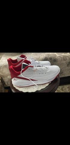 Chaussure baskets nike jordan max aura 5 - 2