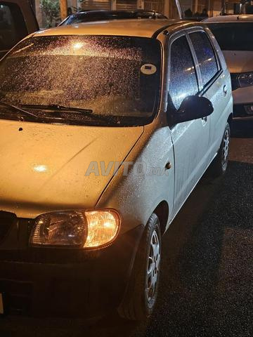 Suzuki Alto 2009 neuve propre - 2