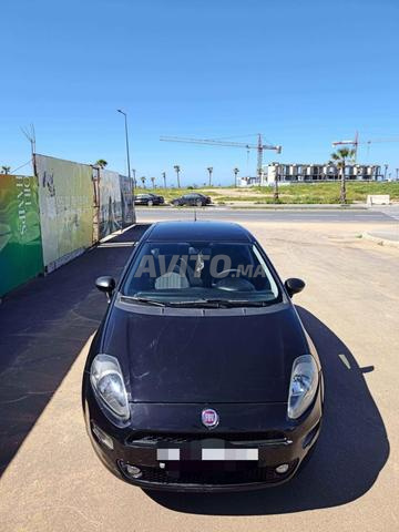 Fiat Punto 2019 à vendre disponible immédiatement - 2