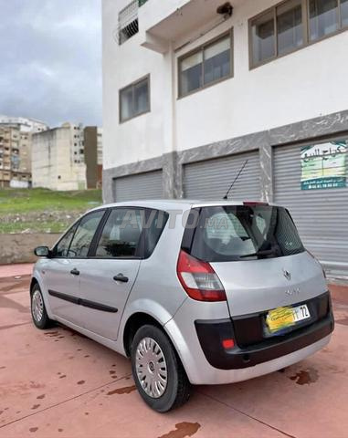 Renault Scenic modèle 2005 - 2