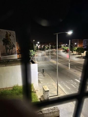 Emplacement idéal face tramway - 2