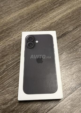Apple iPhone 16 - 2