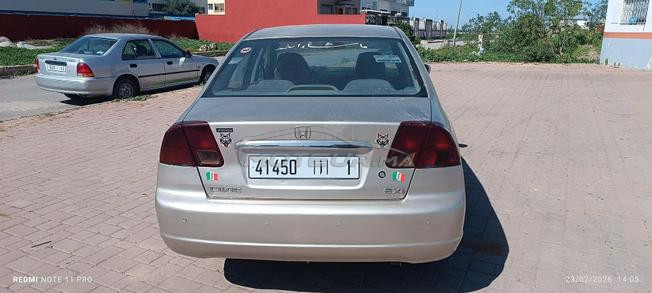 Honda Civic Essence Manuelle 2001 à Berrechid