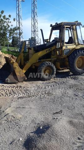 Il y a 3 terrains à vendre