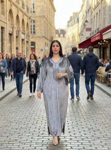 جلابة/كندورة مغربية شيك جداً - خامة ستان راقية - 2