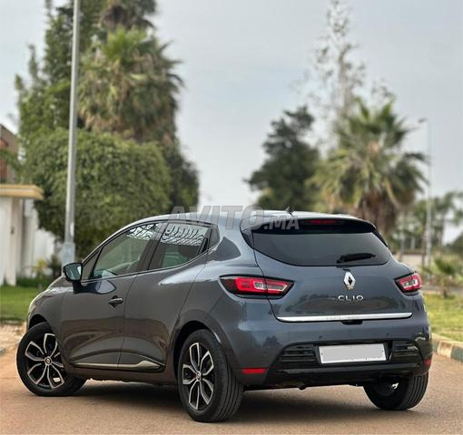 Renault Clio - 2
