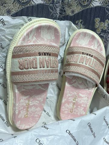 صندل كريستيان ديور CD8455 - 2