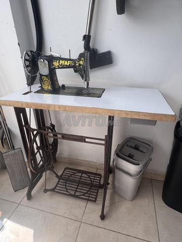 Machine à coudre - 2