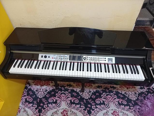 Piano Baki Naqi