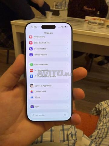آيفون 17 أخضر، 256 جيجا بحالة ممتازة - 2