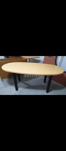 2 bureaux à vendre et table de réunion - 2