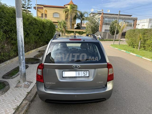 Kia Carens 2011 7 places - 2