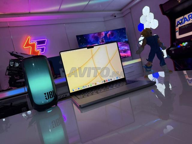 Macbook pro 14 M1 Pro 16Go ram 512Go ssd