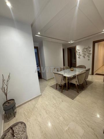 DERNIER ÉTAGE À VENDRE - LES HÔPITAUX