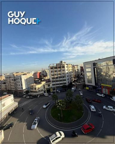 فرصة للسكن أو للمهنيين