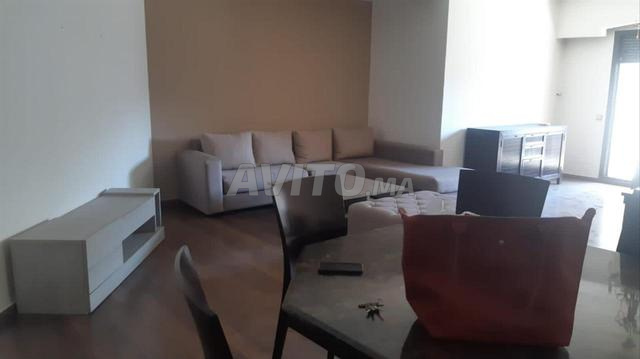 شقة شبه مفروشة 4 غرف نوم للإيجار، المثلث الذهبي - 2