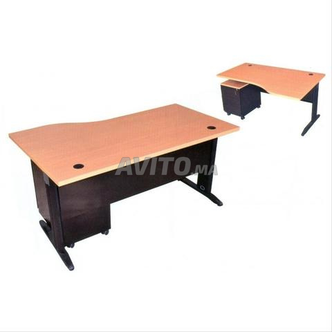 مكتب بوحدة تخزين وجزء جانبي و 3 كراسي - 2