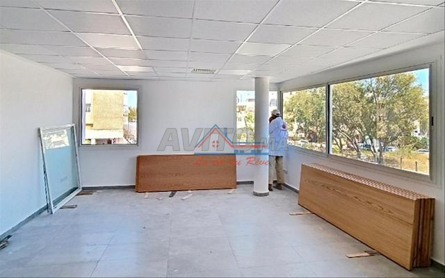 Nouveau immeuble usage bureau à Hay al Fath