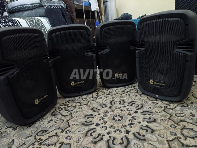 Sono enceintes et table de mixage - 2