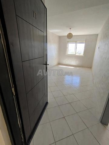 شقة مفروشة للإيجار تماريس غرفتين وصالة - 2