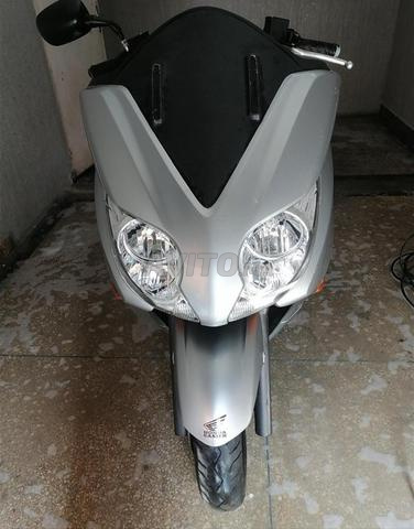 قطع غيار هوندا فورزا 300