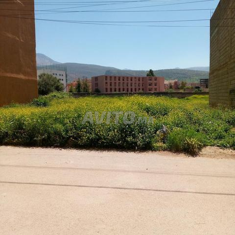 Terrain résidentiel titré à vendre dans le quartier Atlas 98 m²