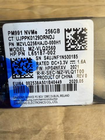 NVMe 256 جيجابايت بحالة جيدة جداً - 2