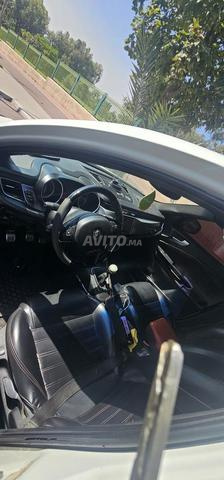 Très belle voiture - 2