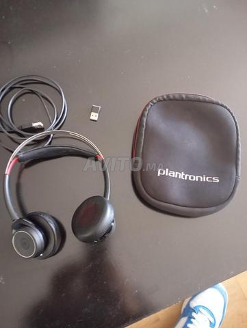 سماعة بلانترونيكس بولي فوييجر فوكس B825 M - 2