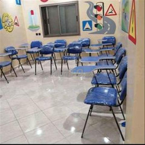 Chaises scolaires de haute qualité et confortables pour les élèves