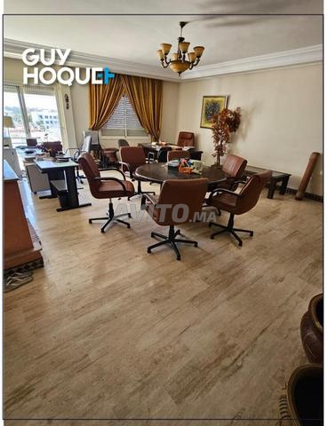 شقة مشرقة بتراسات غير مكشوفة