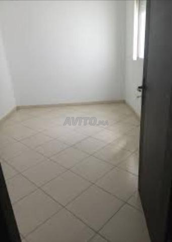 شقة بالطابق الأول للكراء بحي المطار - 2